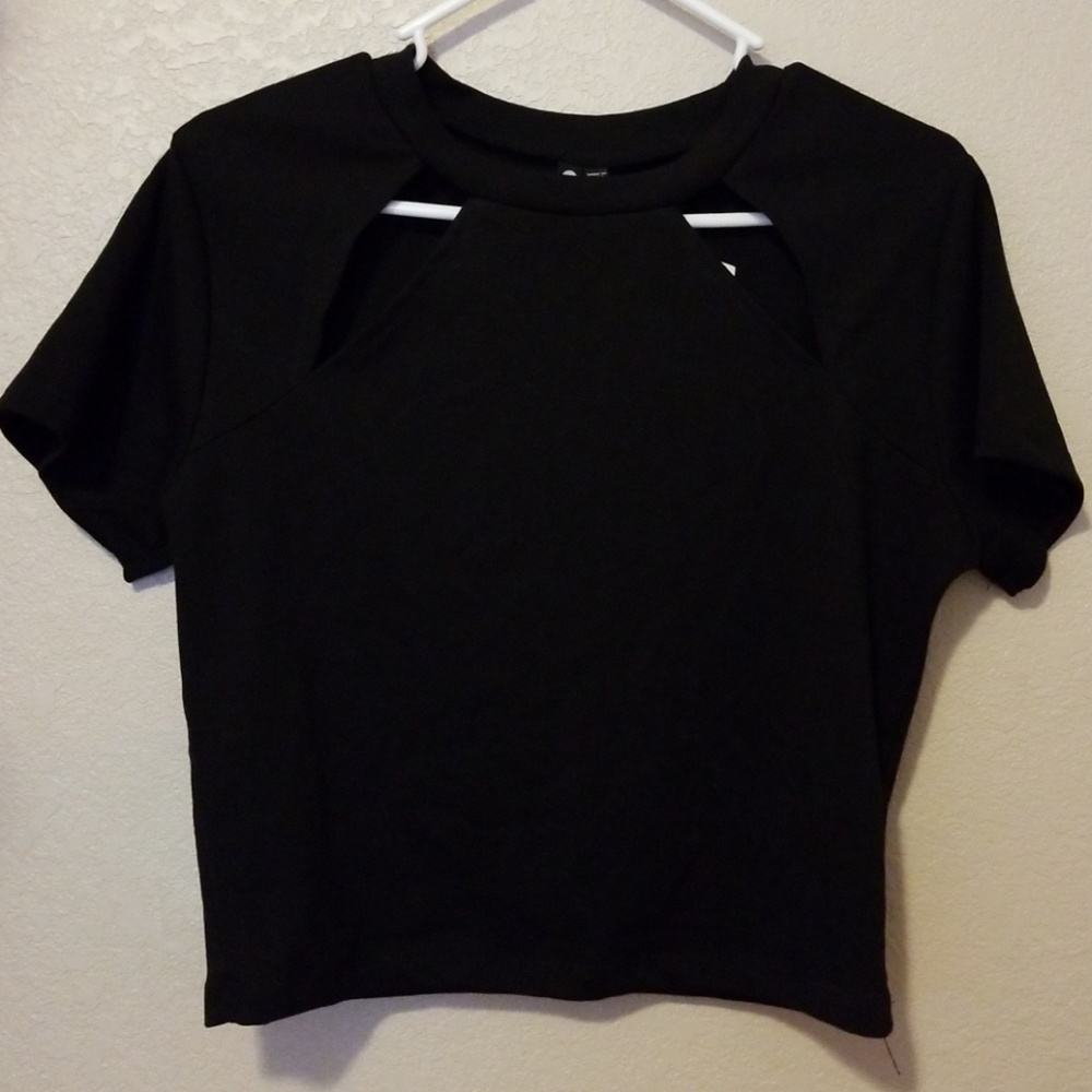 Black crop top